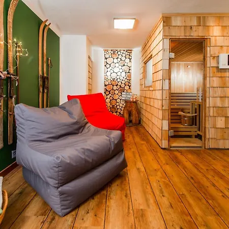 Alpin Reinhard Tritscher 公寓 *